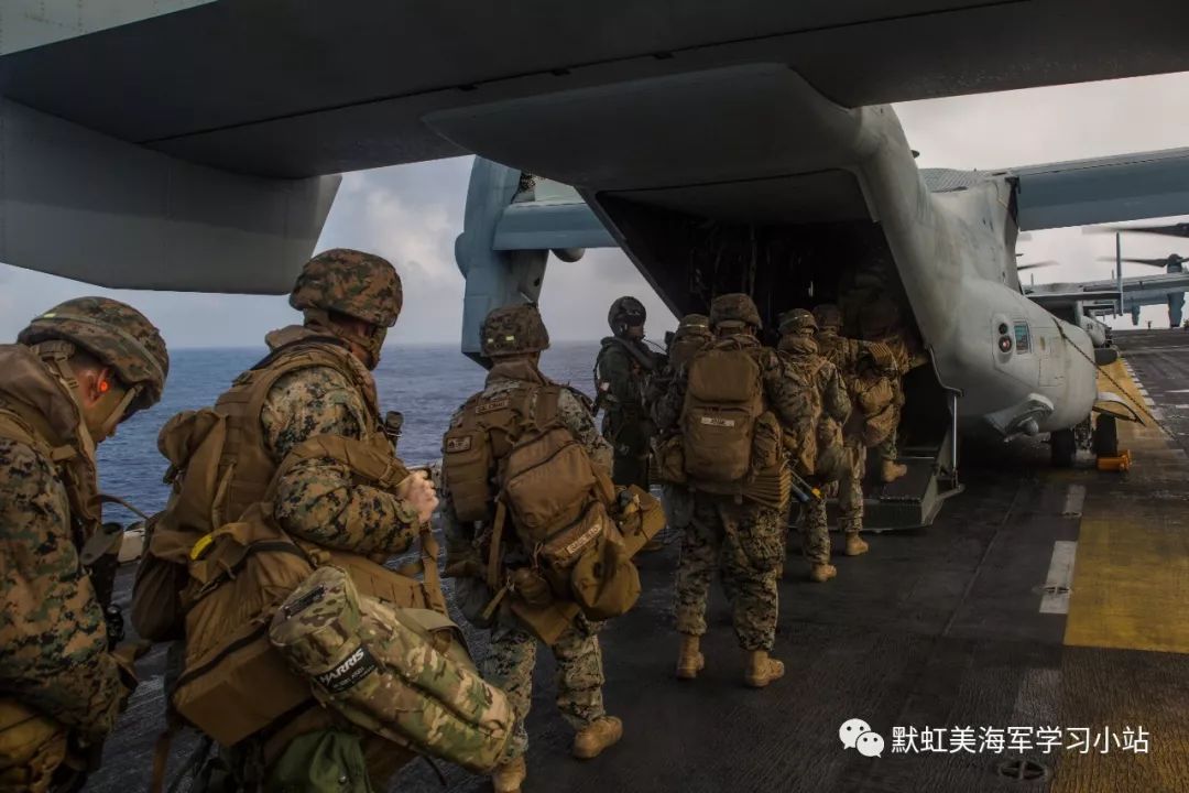 美海军"跳岛战术",越来越近