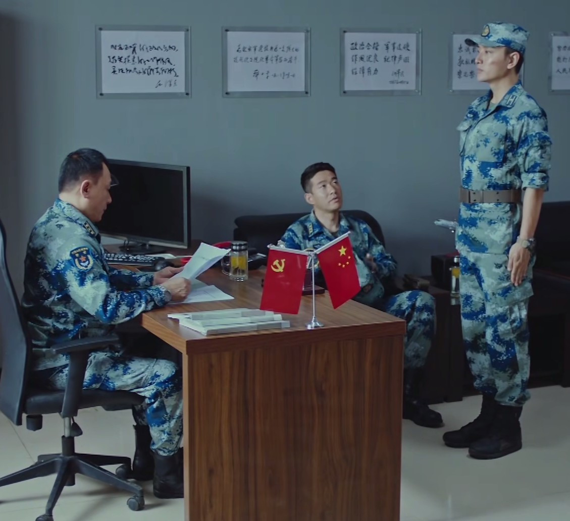 剧评贾乃亮的嘴邢佳栋的腿还能不能撑起空降利刃的口碑