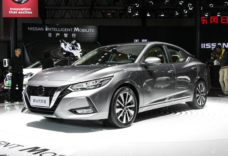 第14代轩逸上市年轻化外观57l油耗只需998万