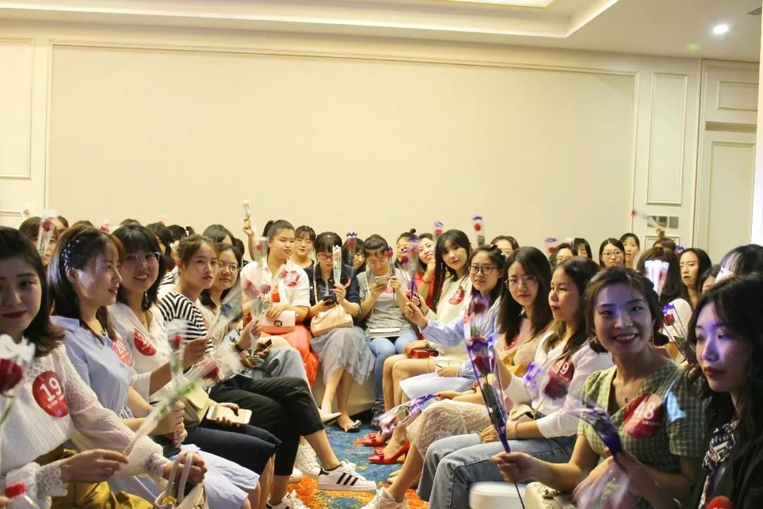 明天全城热恋给你一场超高端相亲趴