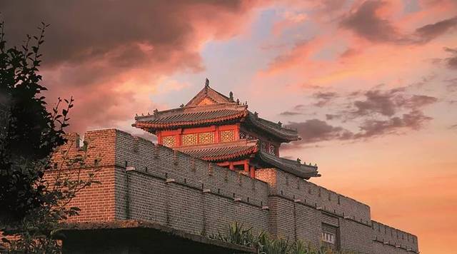 【辽马沿途风景】厚重天佑门_辽阳