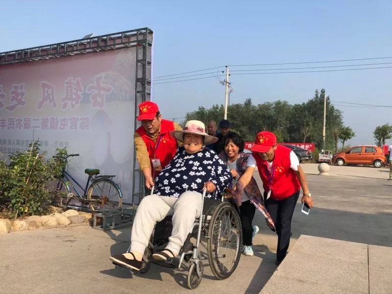 静海义工2019年9月静海义工志愿服务陈官屯镇第二届农民丰收节活动