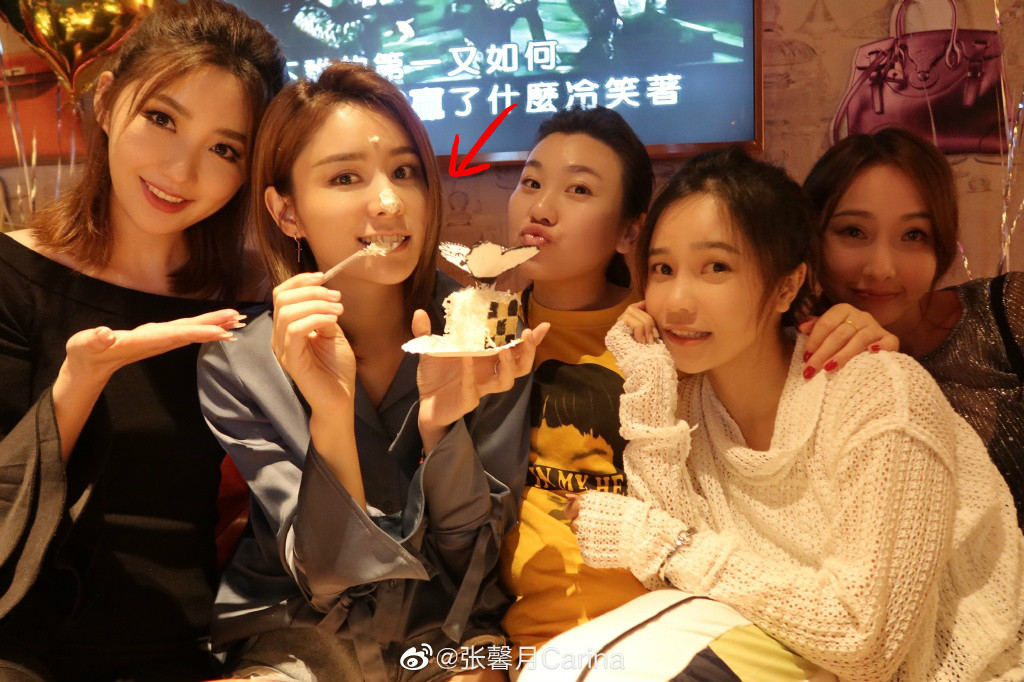 现在专职就是网红模特网曝妹纸是土生土长的盐城射阳人是某内衣模特