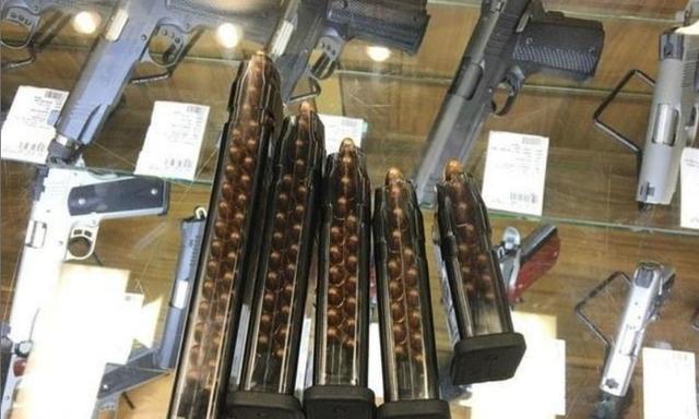 这个手枪弹匣售价150元能看到弹匣剩余子弹很多人买只为拍照