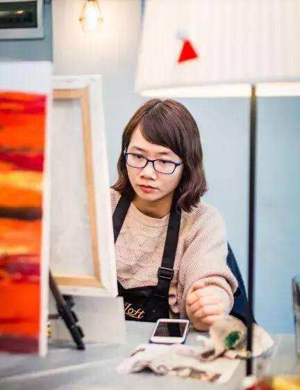 886我和我的祖国张青青为这座城增添更多绿色