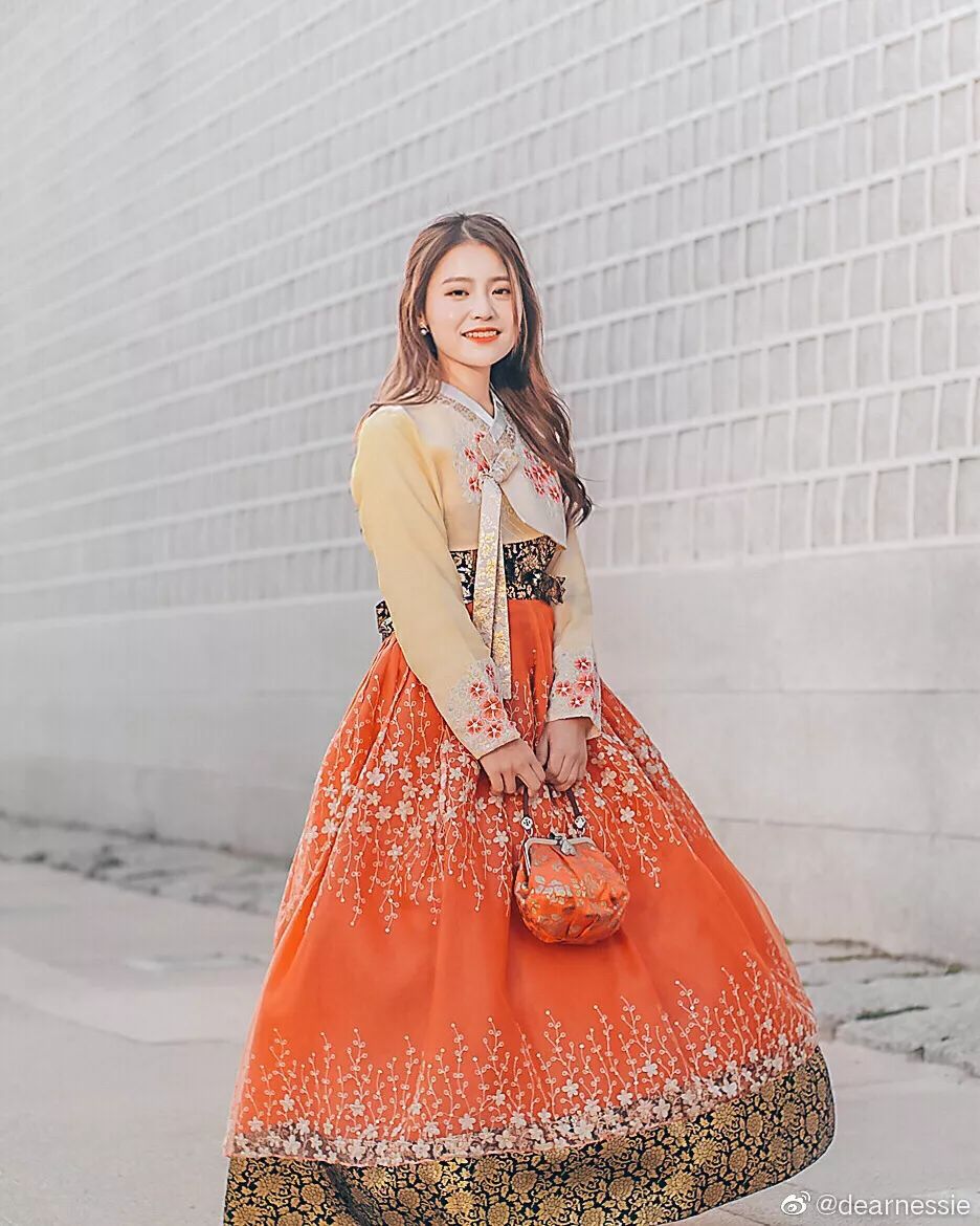 原创超级学霸现实版沈佳宜嗨被王思聪关注如今成乐纯老板娘