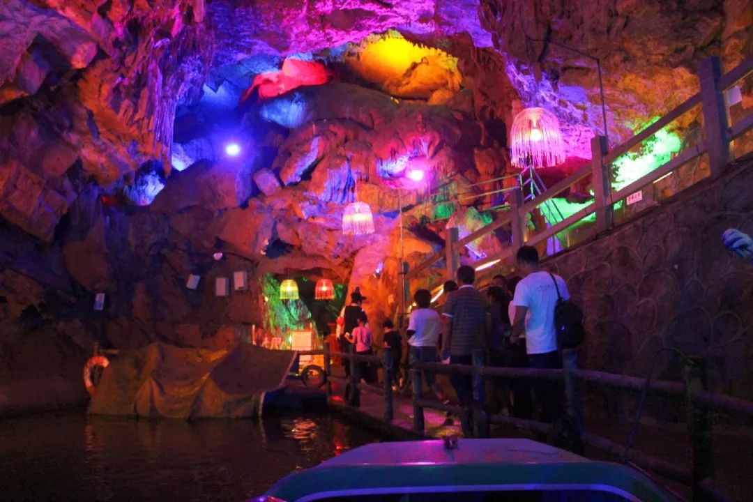 52亿元下面,一起去看看宁乡各大旅游景点的火爆程度吧▼长沙方特东方