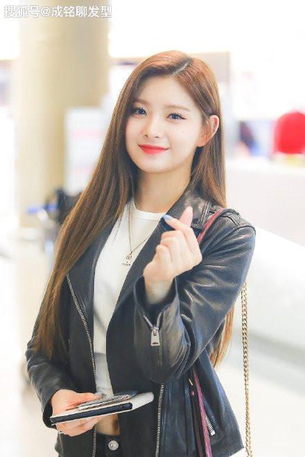 原创王怡人私服穿搭简约时尚走机场长腿抢镜真是人见人爱的酷女孩