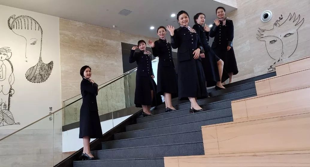 李自健美术馆 开馆三周年纪念 第十辑:"团队建设篇"_礼仪