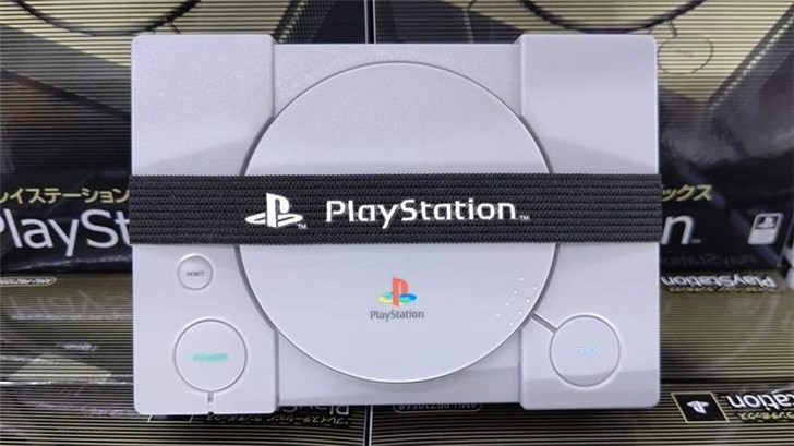 日本网友脑洞你以为这是ps1实际上它只是个便当盒