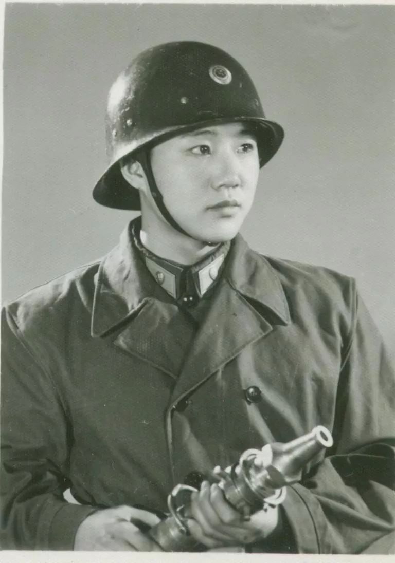 【历史变迁】过去的消防服装竟然是这样的?_年代