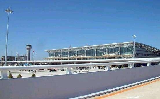 有龙嘉国际机场作依托,交通便利,旅游资源丰富,九台这几年发展迅猛,势