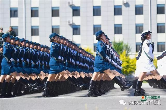 閱兵式沒看夠女兵方隊獨家圖集讓你一次看過癮