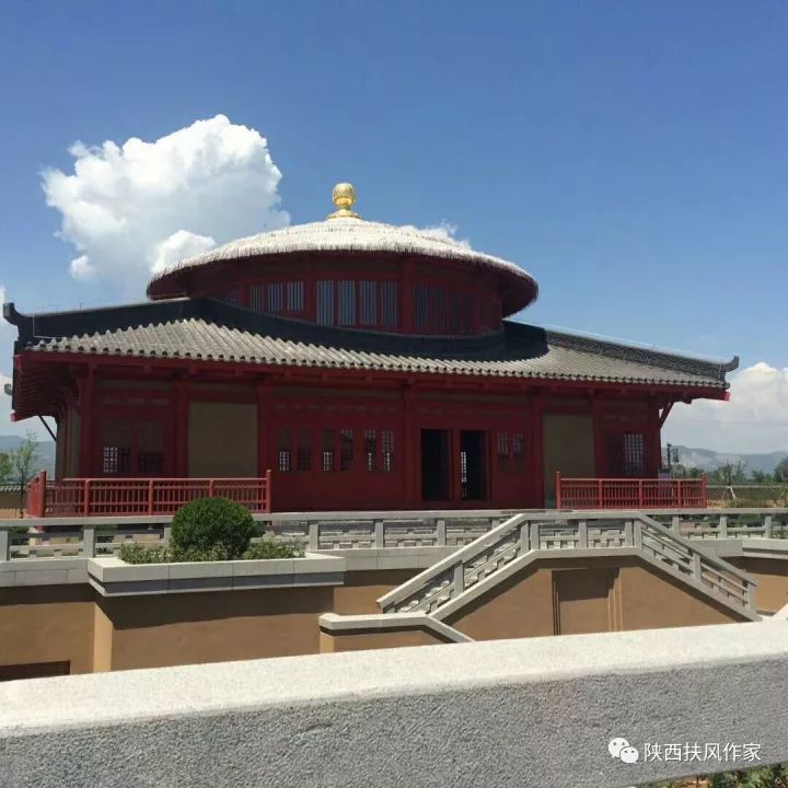 美文阅读杨云冰行走在周原文苑