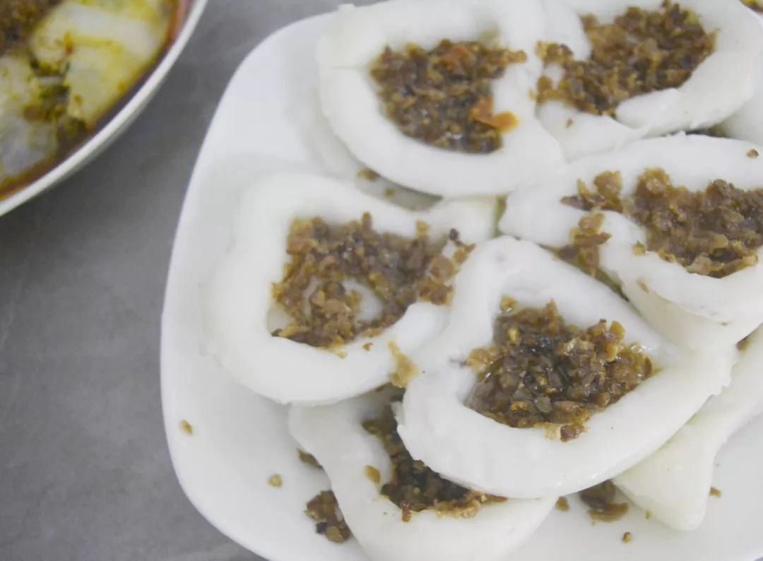 老味道大树下的25年老店菜脯粿在澄海数一数二的