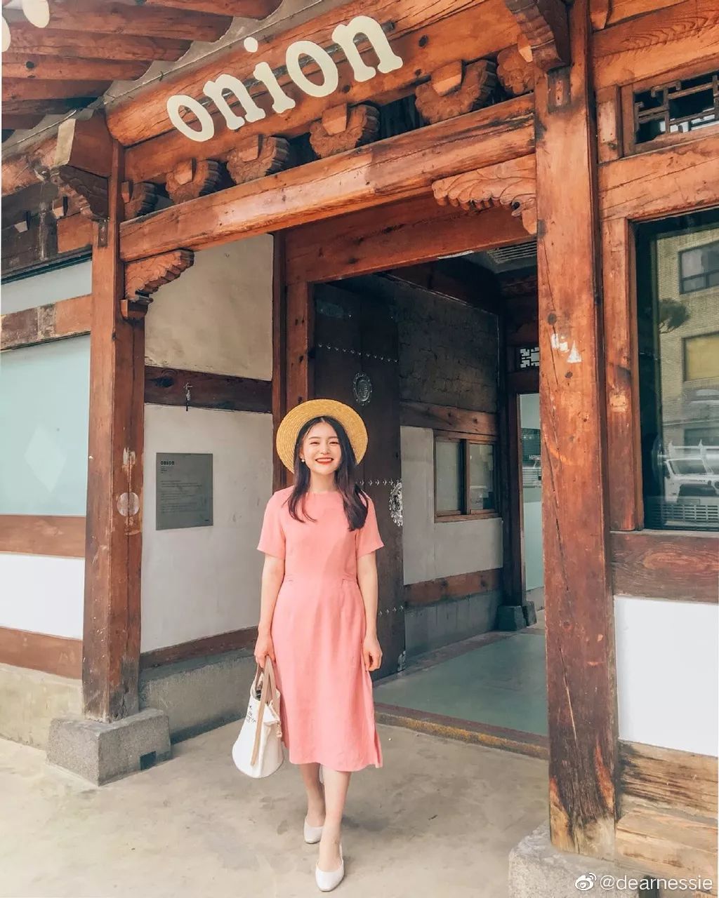 原创超级学霸,现实版沈佳宜,嗨被王思聪关注,如今成乐纯老板娘