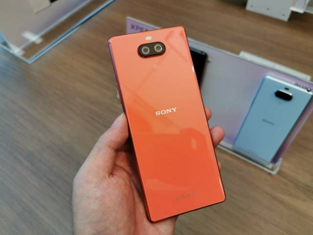 索尼新机xperia8发布但这真的不是倒置的小米mix吗