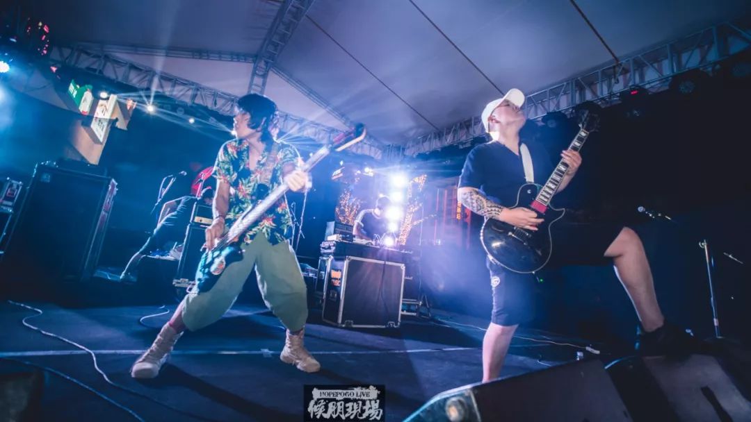 感谢参演乐队的精彩演绎和辛勤付出,感谢主办方——桂林万象城的大力