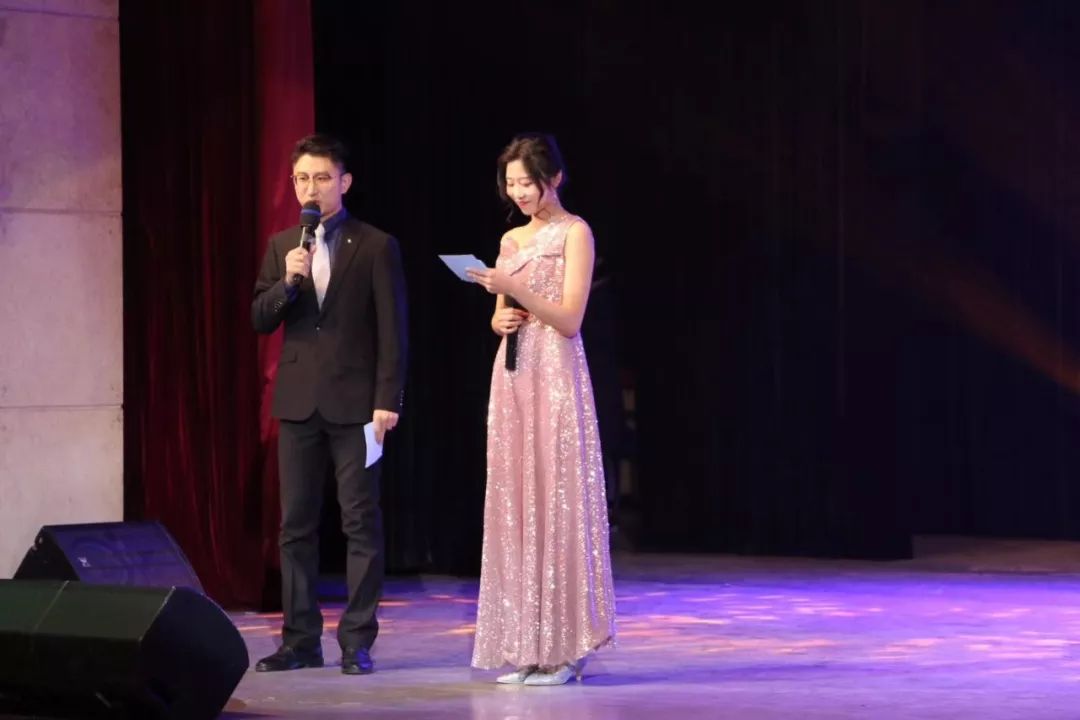 帮推主持人队我想在舞台遇见你