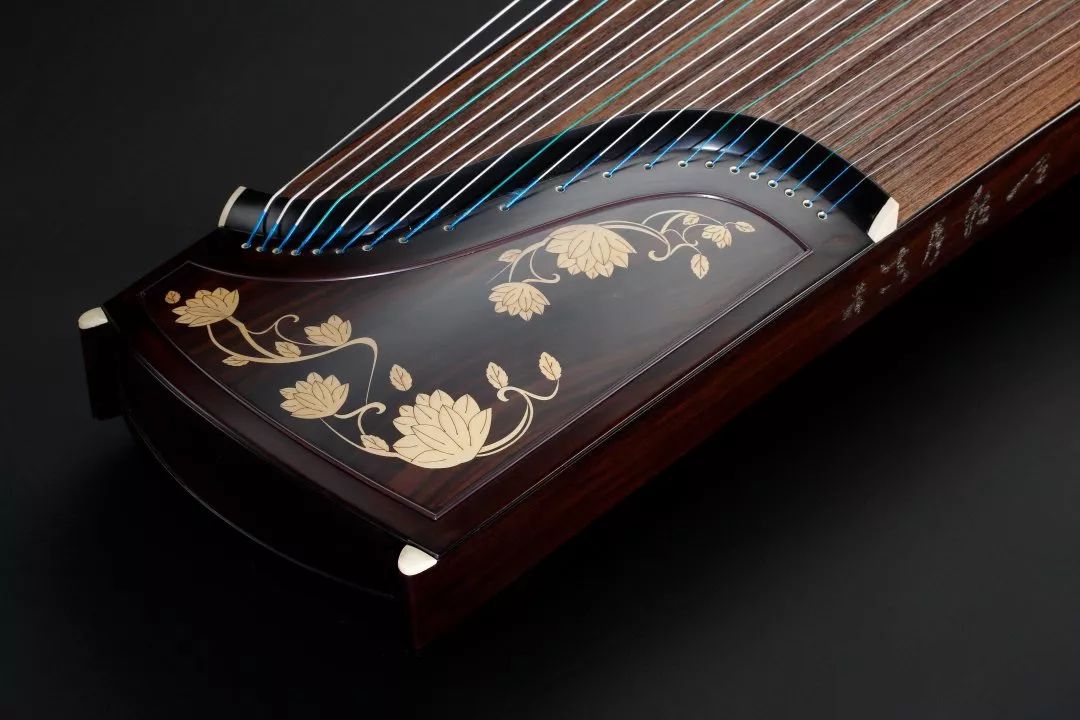 【新品】 | 敦煌"春花秋月"系列,让乐器更灵动_古筝