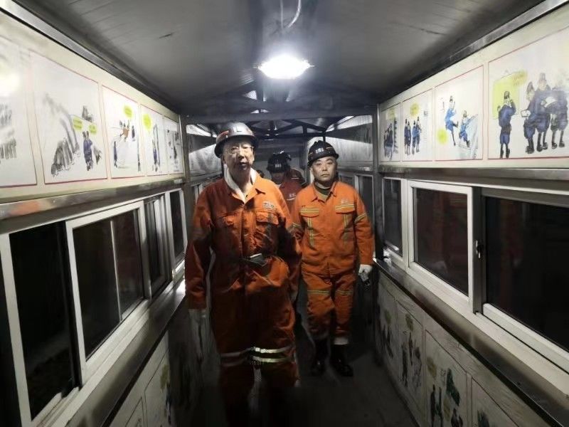 地质机电科10月7日,晋城市煤炭安全纠察支队对陵川县苏村煤矿井上下