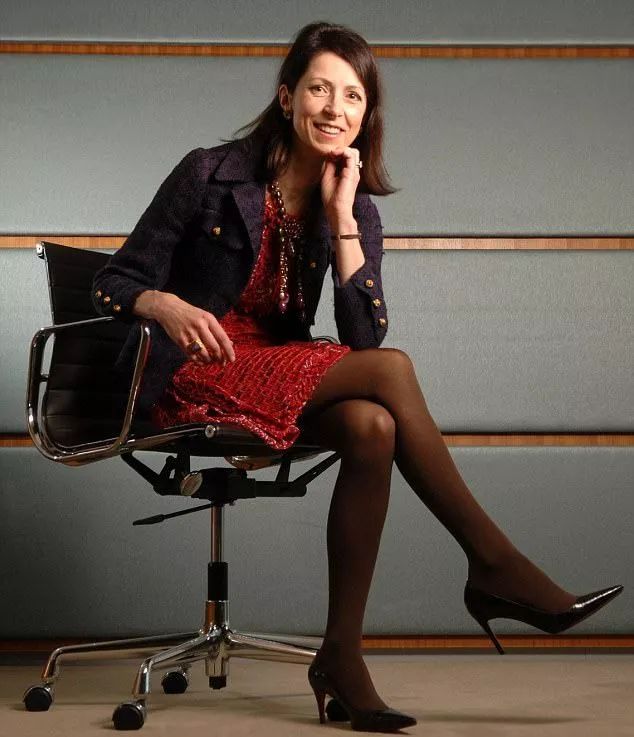 嫁给佛教徒生9个娃管理1兆英镑准备出任英格兰央行行长