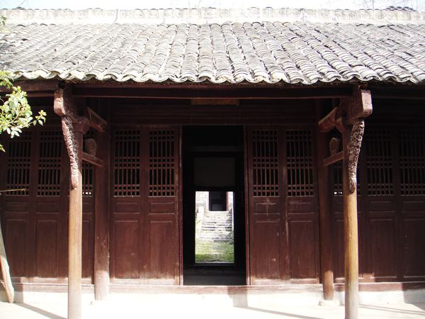 李特将军故居的正门,他的父亲做过寿县知县,当过湖南省府大员.