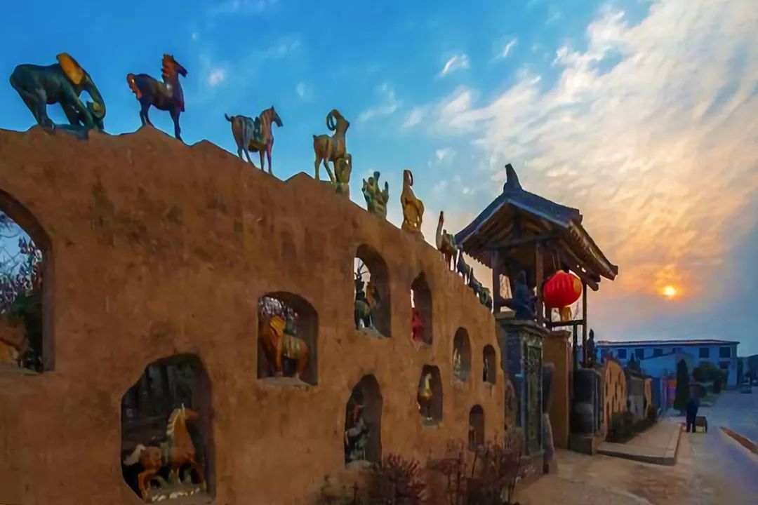 开幕现已初步建成文化旅游目的地南石山"三彩小镇"惊叹认不出南石山了