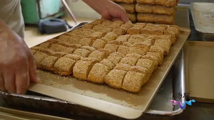 扬州非遗嚼之声动十里人高邮三垛方酥一份乡味百年传承