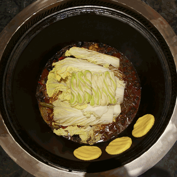 89.9元抢铁锅炖清江鱼四人餐,东北味嗨吃到肚儿圆!