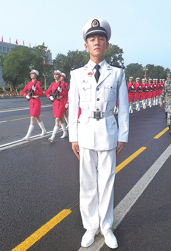 阅兵式上的长治儿女