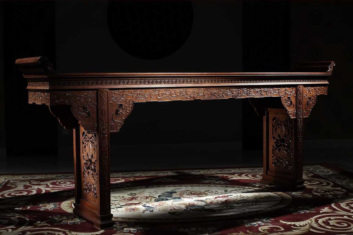 画案,古代文人雅士研磨挥毫必不可少的书房重器.