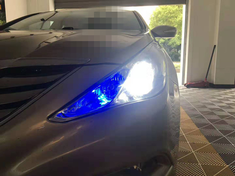 索纳塔升级立盯led双光透镜led远光灯搭配蓝色示宽灯