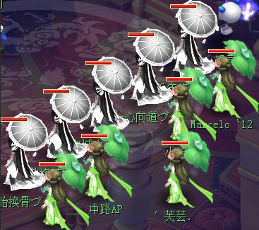 全部变成同一形象,就像这玩家的这组五开,五个鬼潇潇的形象全部拿着伞