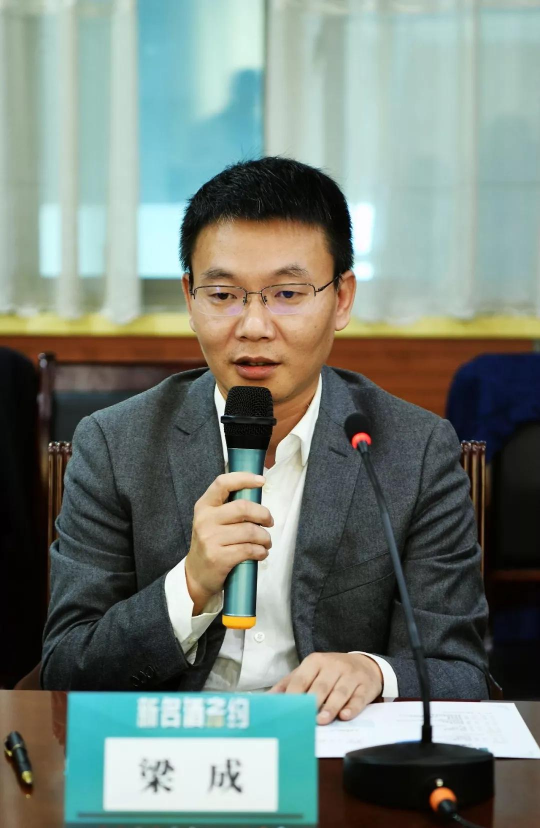 丰谷酒业副总经理梁成则品牌力,渠道力,促销力方面阐述了自己对市场的