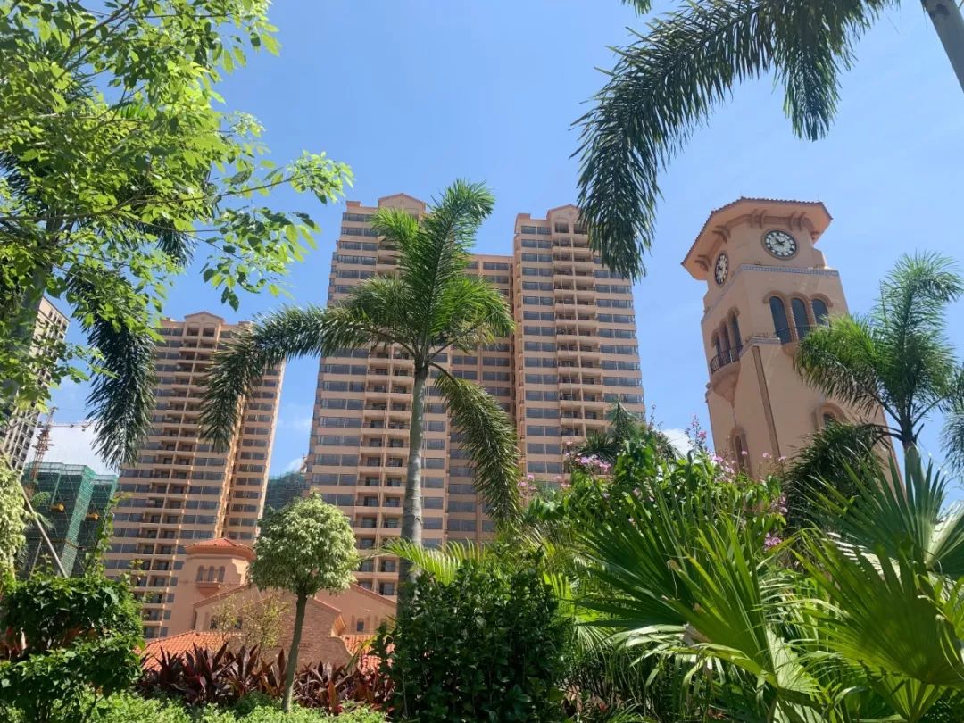 人山人海的黄金周四会这个楼盘又又又被挤爆了