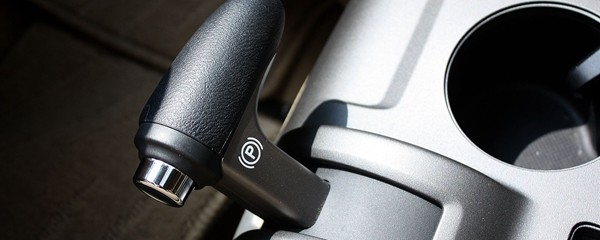 2手动制动3脚动制动4电子驻车词条标签:专业名词 底