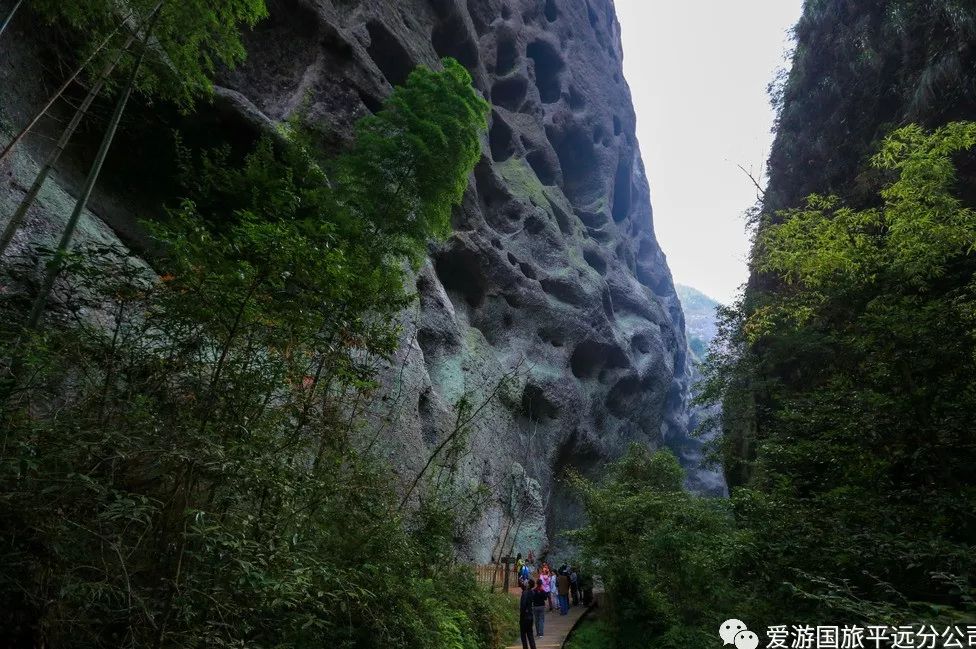 早上乘車赴世界自然遺產,世界地質公園,國家5a級景區---【泰寧】,抵達