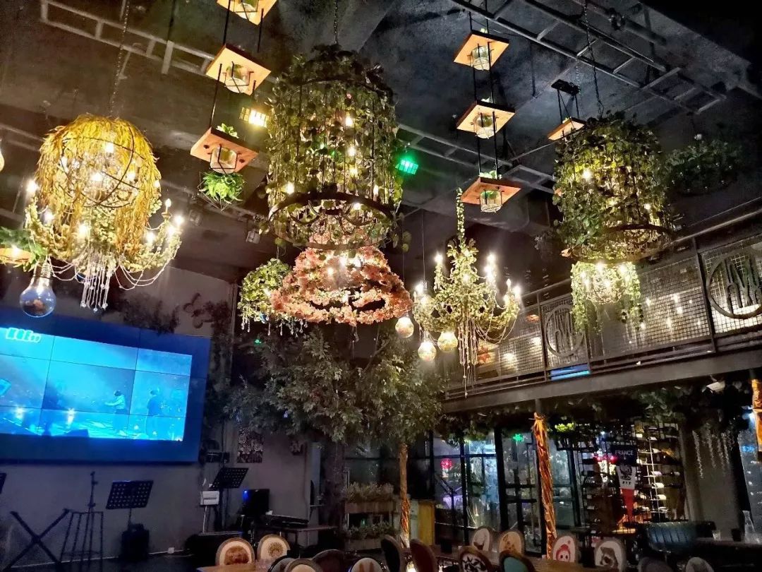 大岭山最高bigger的网红音乐餐吧现37折开吃