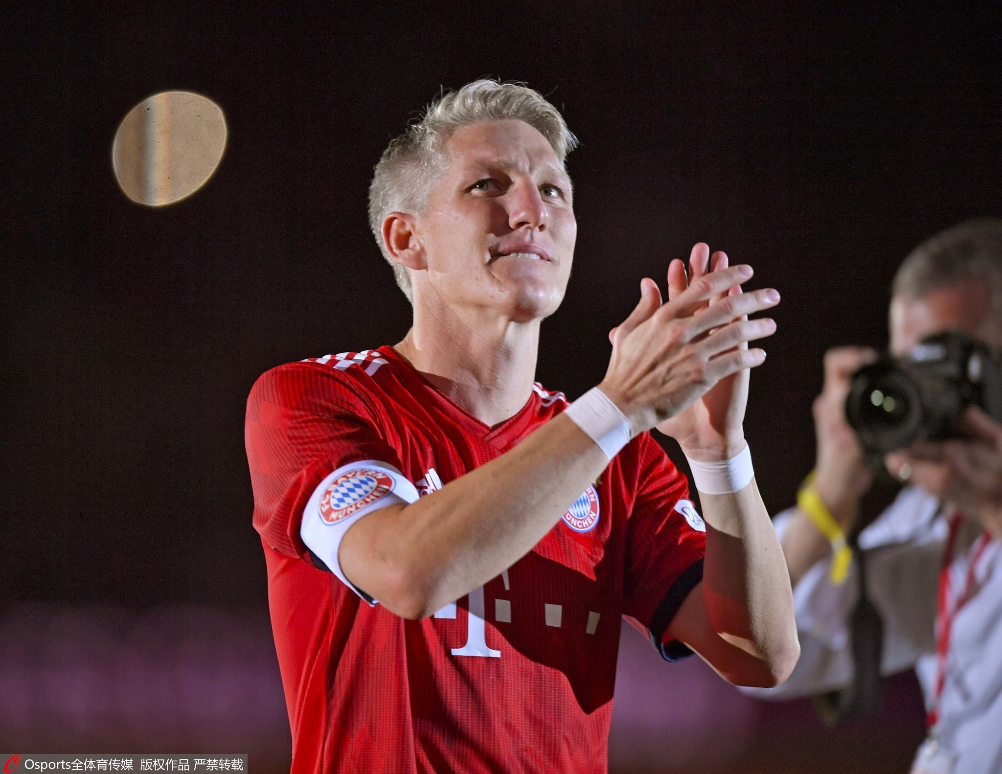 小猪宣布赛季末退役,曾助德国队夺得世界杯_施魏因施泰格