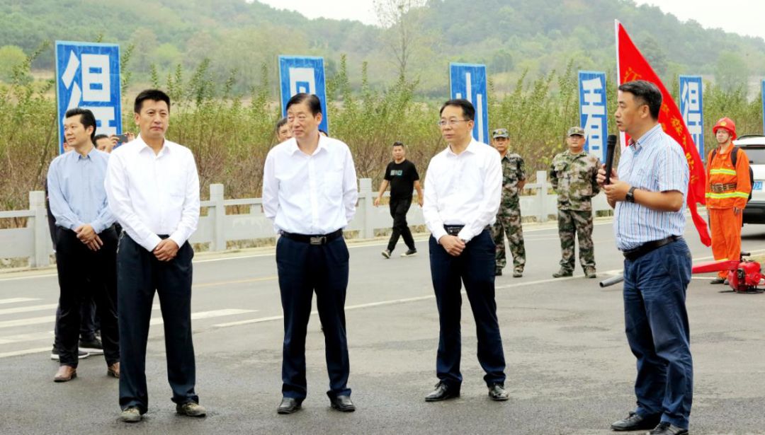 周秀华,市应急管理局局长刘恒波及市督导组出席,区委书记刘厚文讲话