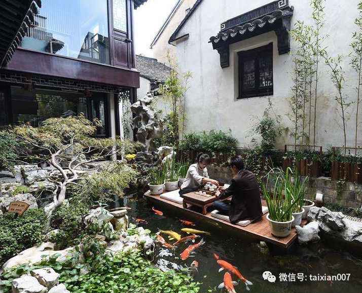 梦想有座这样的院子,闲暇之余,种种花,喝喝茶,人生足矣