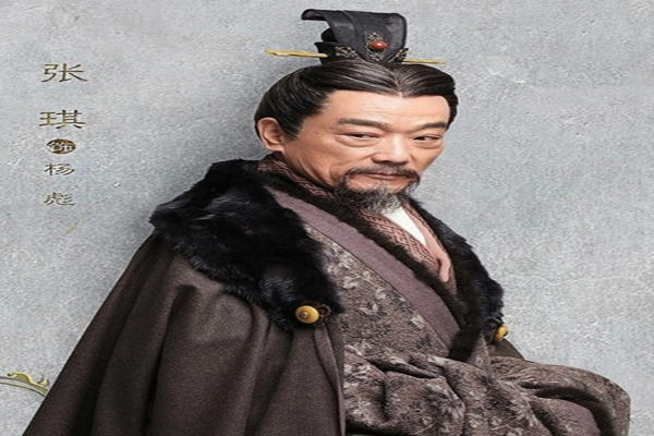 原创乾隆为何骂汉末名臣杨彪既贪生复好名恬不知耻