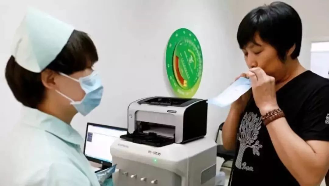 健康指导碳13呼气试验助您保胃健康