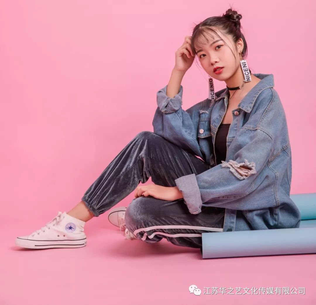 第十六届德艺双馨形象大使陈雅茹