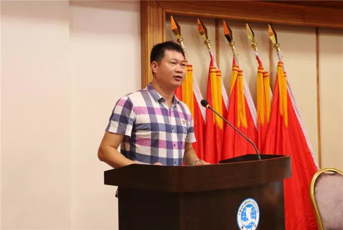 党委委员巴昭军同志主持大会大会现场大会现场学院党委