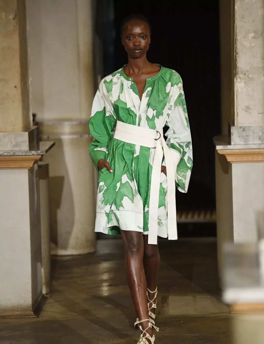 流行趋势2021春夏图案设计视觉系手绘艺术