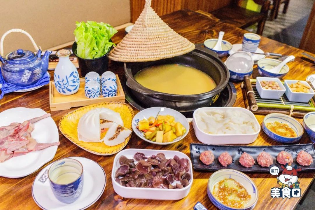 88元吃山珍宴鲜到掉眉绝无同款黄金锅底让奶奶喝了都不想回家