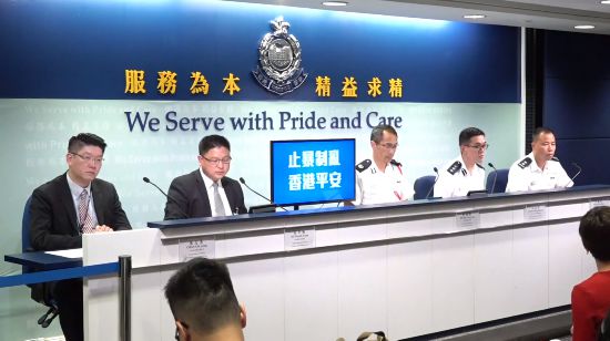 暴徒針對警員的襲擊更加變本加厲,香港警察公共關係科署理總警司江