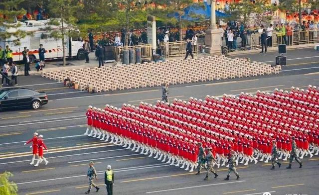 陝西隴縣90後姑娘參加國慶閱兵民兵方隊